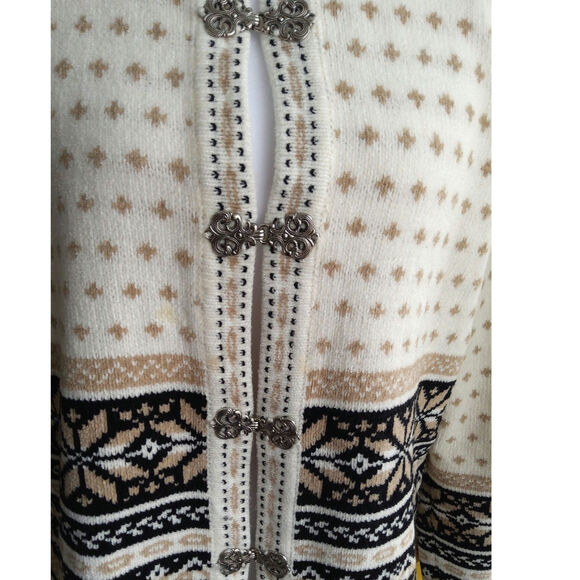 Women's Fair Isle Nordic sweater cardigan w/ornate silver clasps size S/M soft - Picture 2 of 8